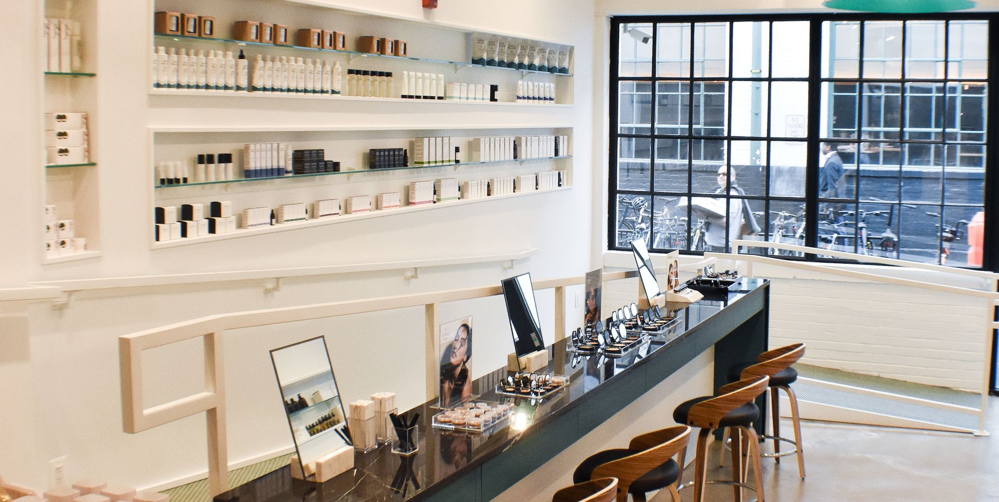 New Boutique Ivy Wild Is Wrapping Washington D.C.’s Millennial Shoppers In Clean Makeup And Skincare