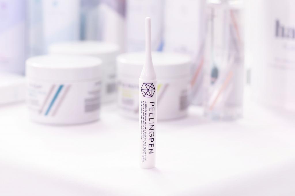 Eleni & Chris is adding a new twist to the at-home peel category with its Peeling Pen topped with a twist cap. The product's formula contains cloudberry extract, glycolic acid, lactic acid and hydrolyzed collagen. (Latest Beauty Trends From IBE London)