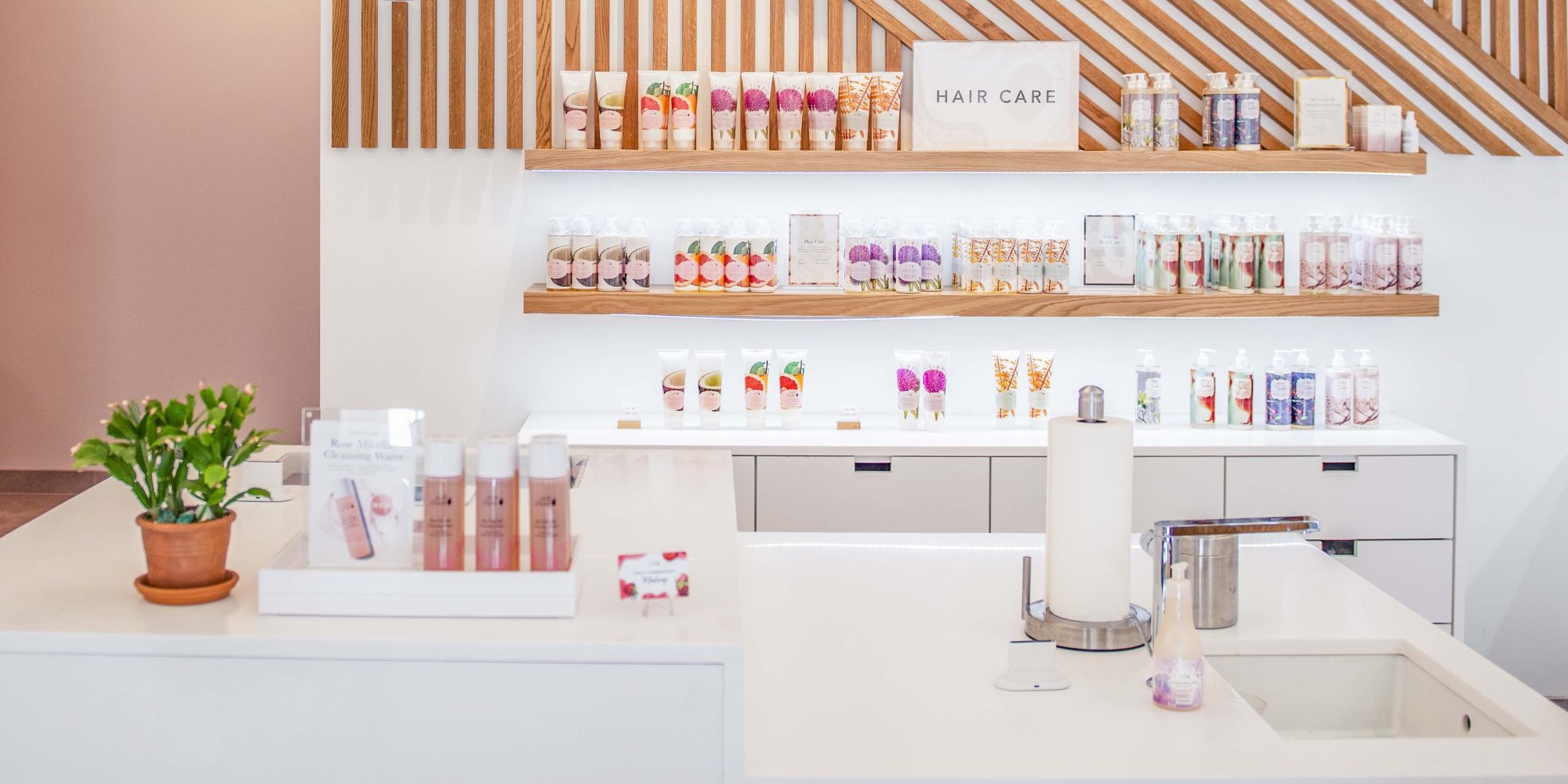 How Natural Beauty Brand 100% Pure Took Over Distribution To Control Its Own Destiny