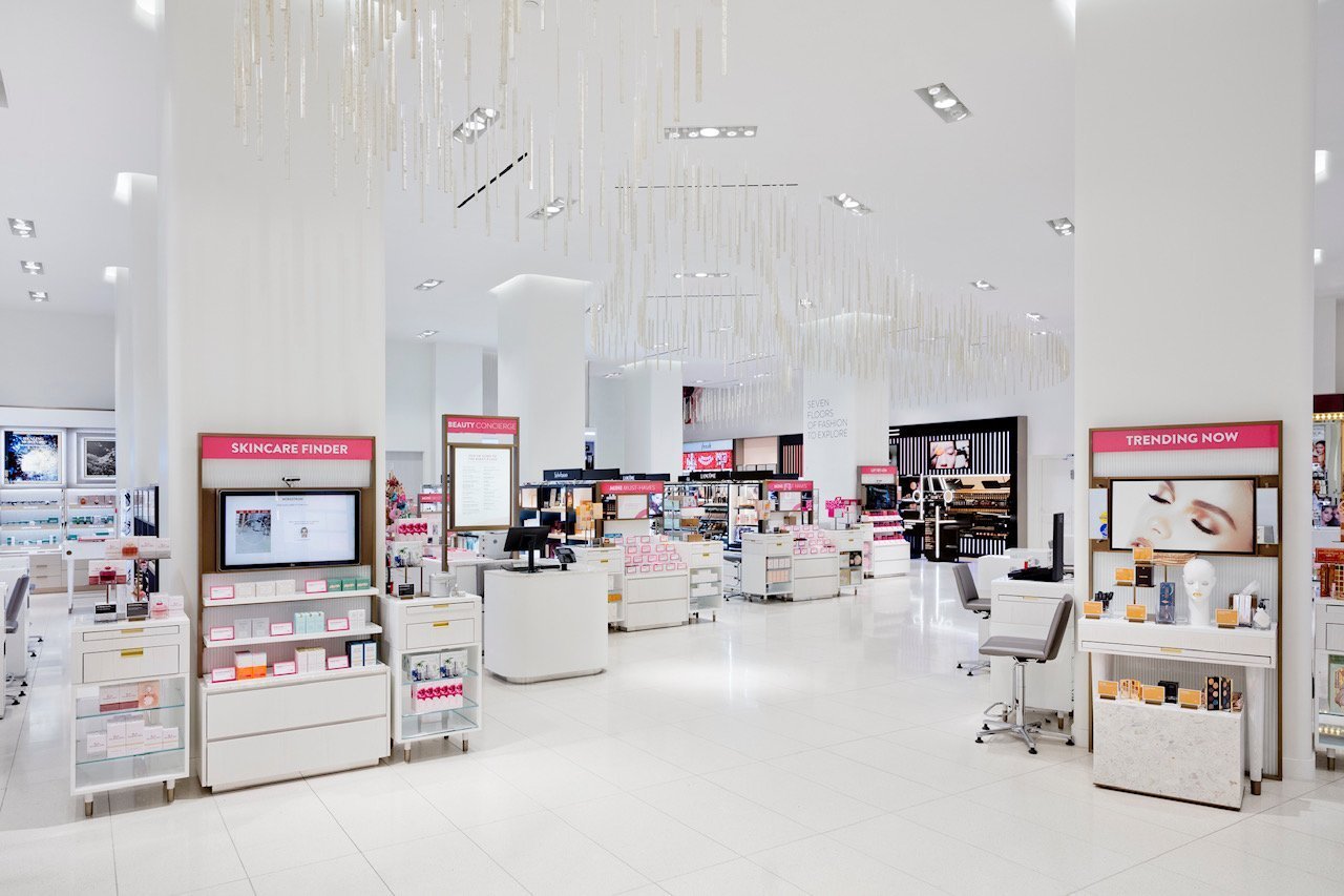 Bloomingdale's Bets Big on Millennials Beauty with Glowhaus Concept - WSL