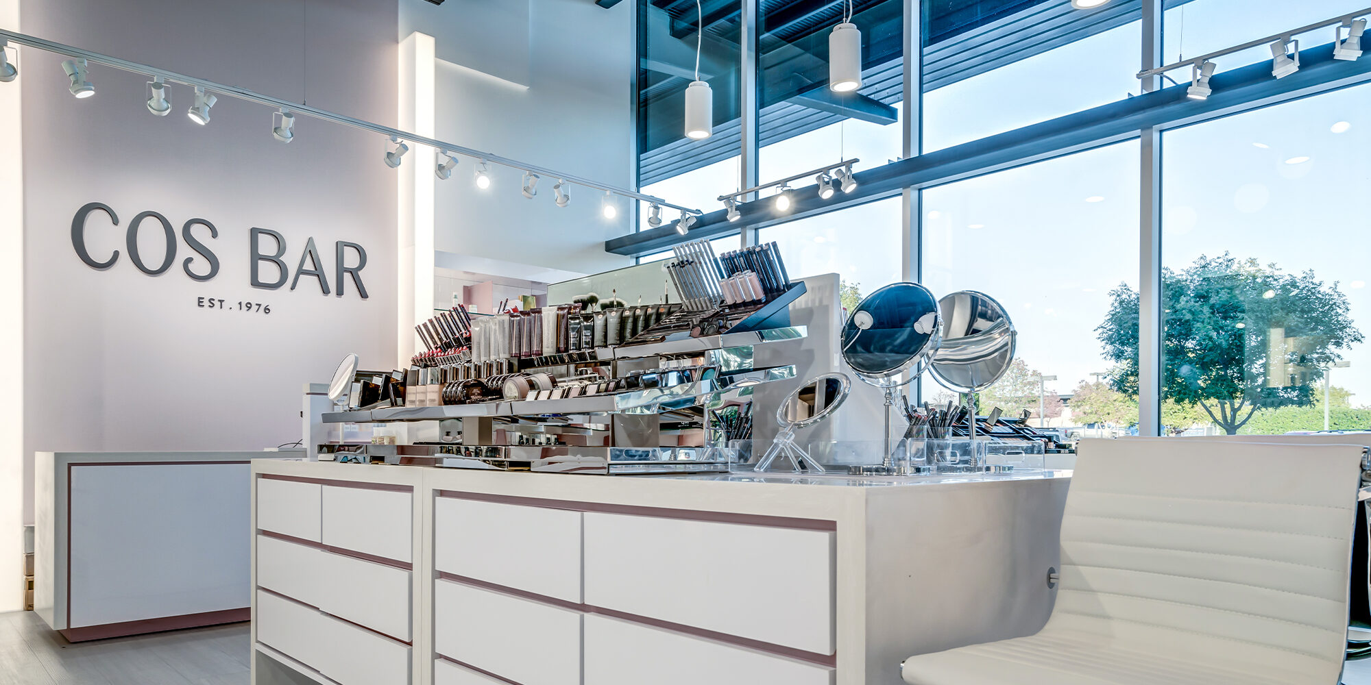 Can Beauty Specialty Chains Command More Luxury Market Share?