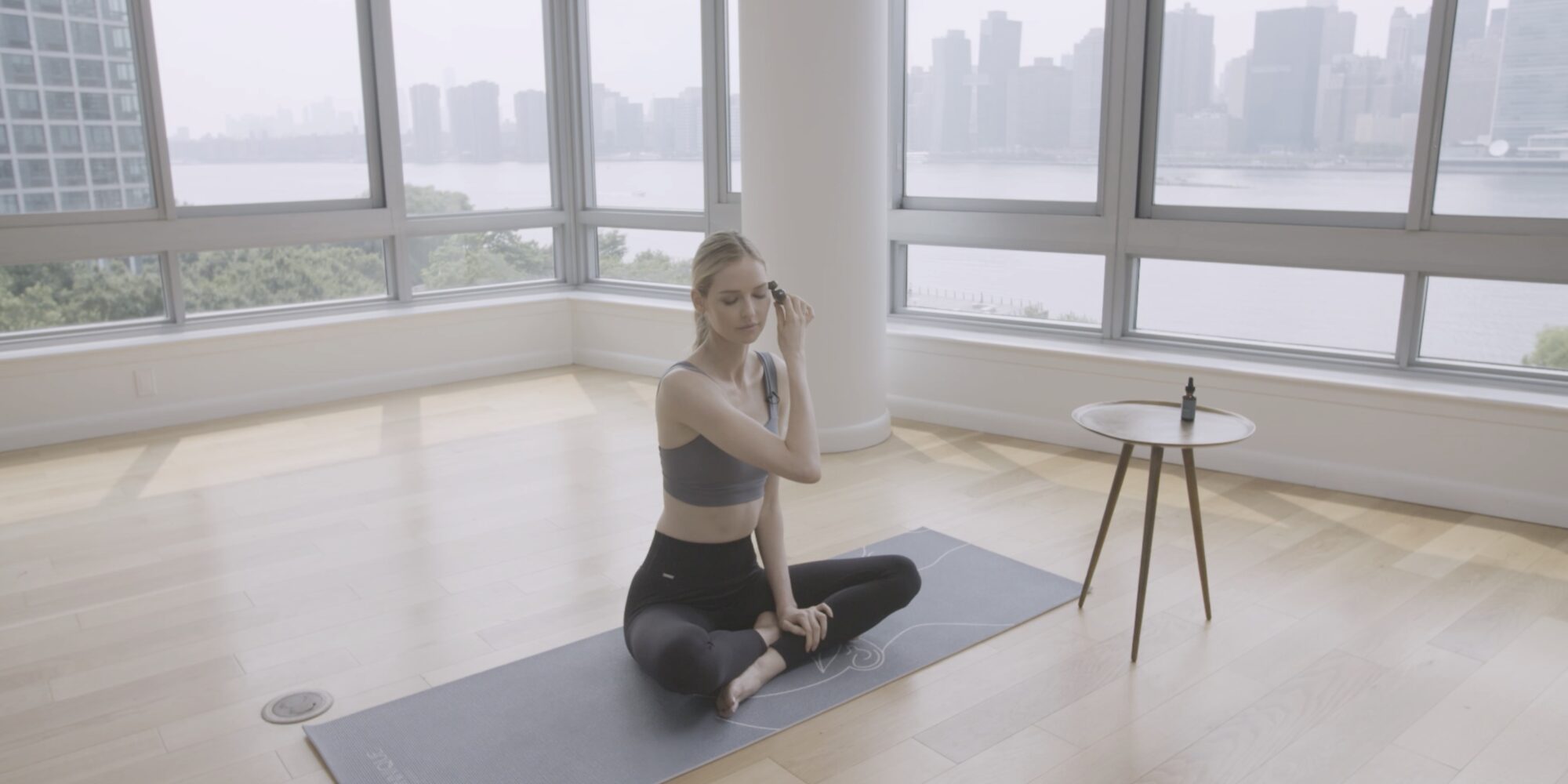 Carbonnique Launches Online Platform Carbonnique Studio With Fitness Classes Featuring Its Skincare Device