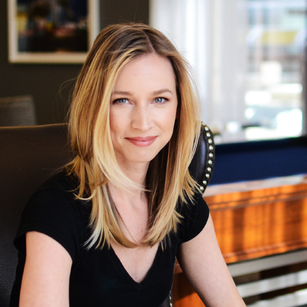 Laura Cox (Lisowski)