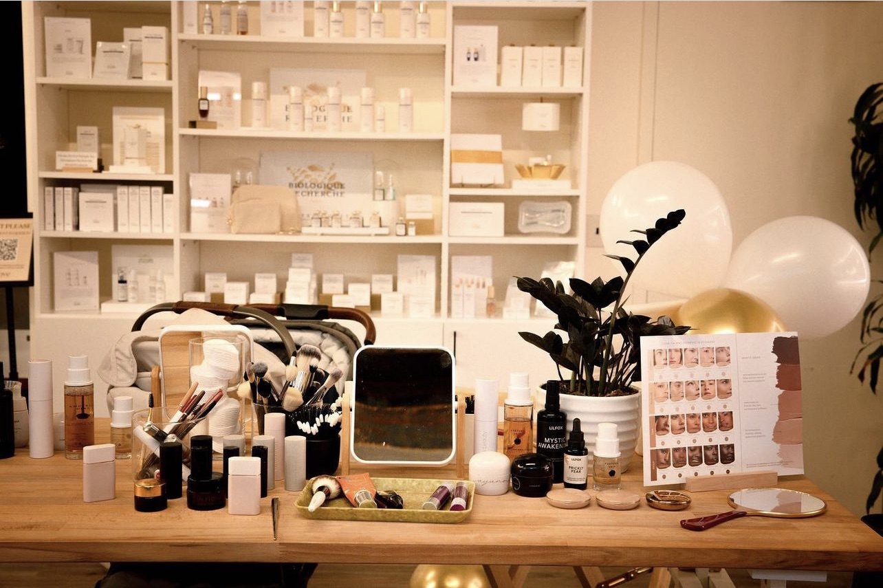 Prestige Beauty Retail Concept Glove Beauty Springs Up In The Rocky Mountains