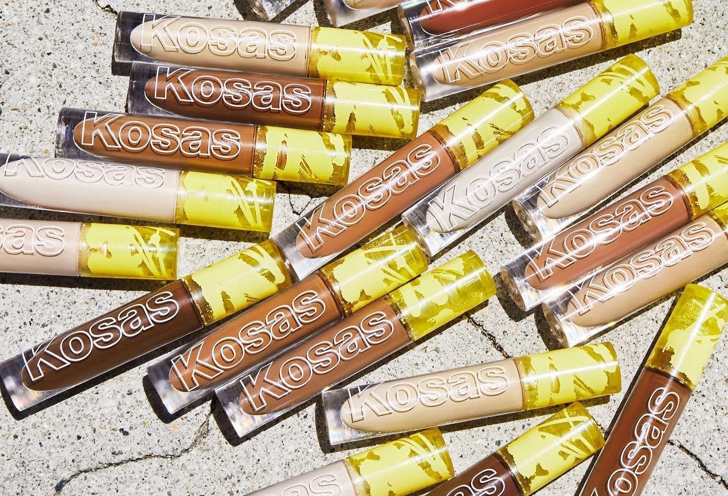 How Should Kosas React To Social Media Allegations That Its Concealer Is Moldy And Smelly?
