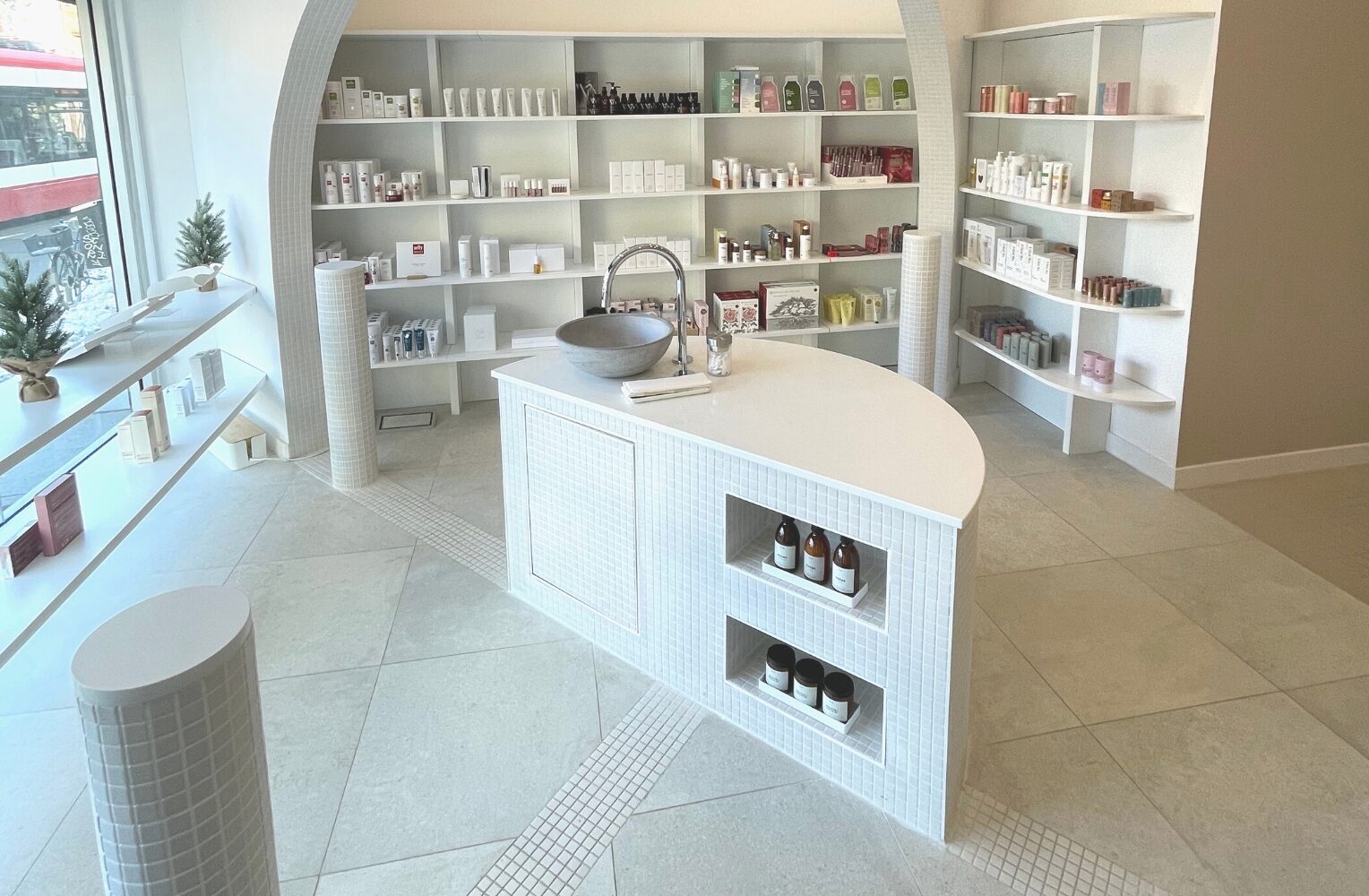 The Pharmacy Lab Updates The Pharmacy Model To Align With The Modern Concept Of Wellness