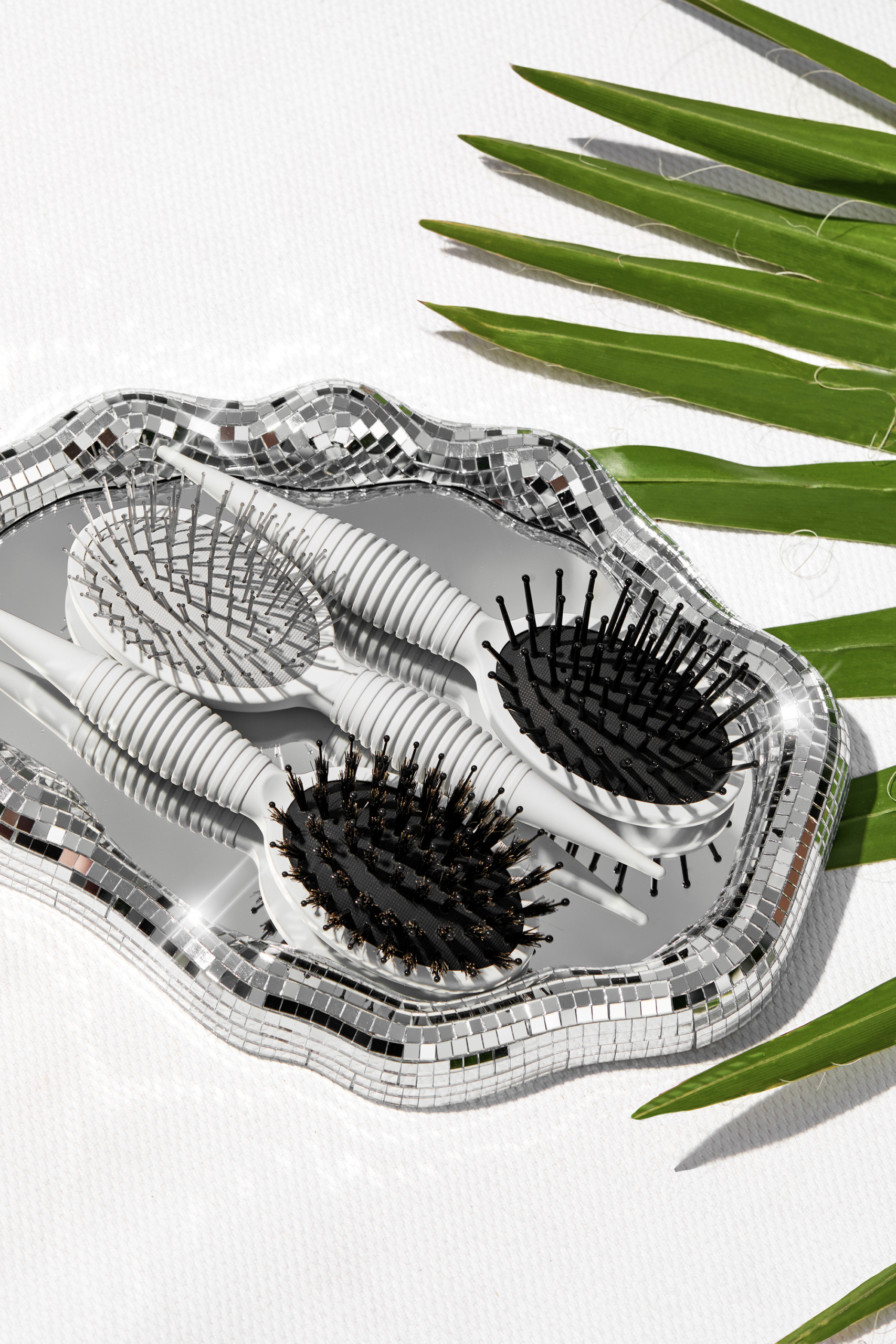 Hair tools brand Arachne