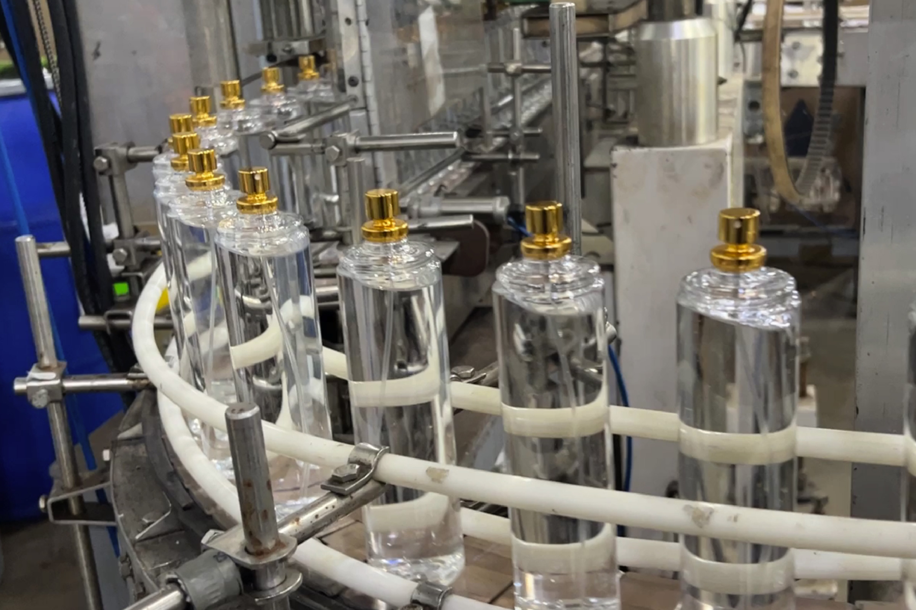 Fragrance At A Crossroads: How Smart Brands Are Navigating Modern Fragrance Manufacturing